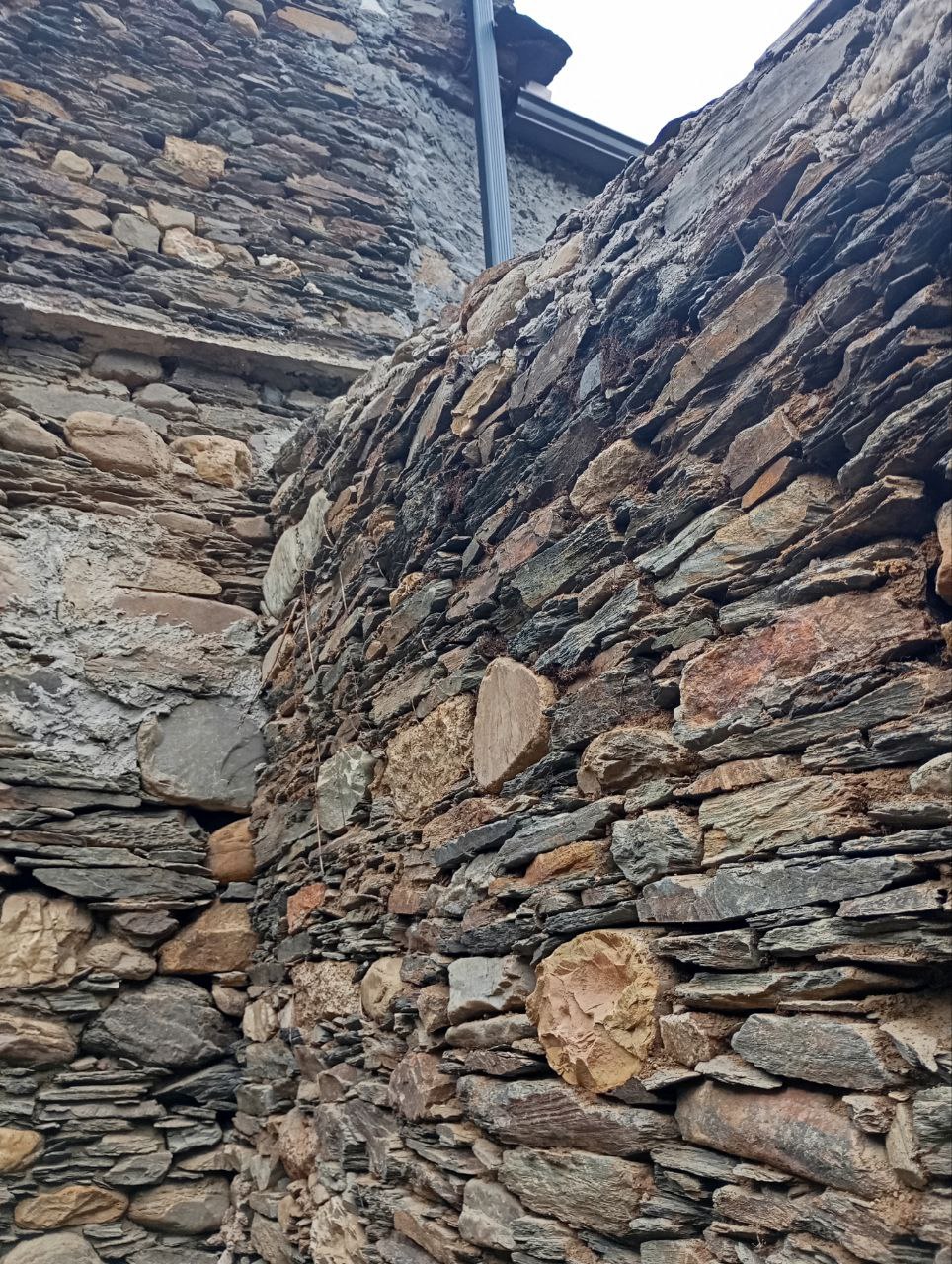 stone-wall-repointed-2025.jpg